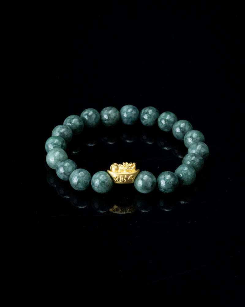 Gold Wealth Guardian Pixiu Charm Green Beaded Jade Bracelet