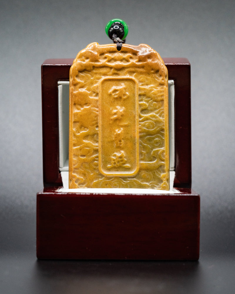 Meditating Yellow Jade Buddha Pendant